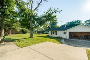 416 S Walnut St, Wenona, IL 61377 - Photo 27