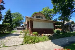 7342 S Bennett Ave, Chicago, IL 60649 - Photo 1