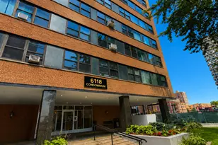 6118 N Sheridan Rd, Chicago, IL 60660 - Photo 1