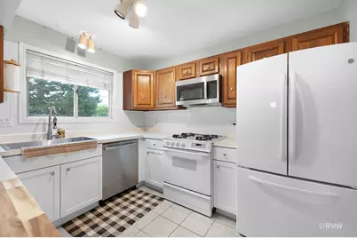 309 Thistle Drive, Bolingbrook, IL 60490 - Photo 9