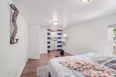 1207 S Main Street, Bloomington, IL 61701 - Photo 11