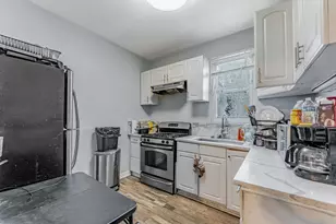 7553 S St Lawrence Ave, Chicago, IL 60619 - Photo 9