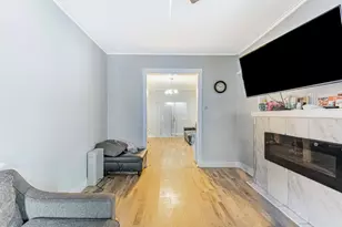 7553 S St Lawrence Ave, Chicago, IL 60619 - Photo 5