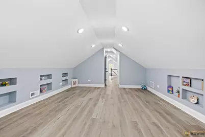 4656 N Leamington Avenue, Chicago, IL 60630 - Photo 29