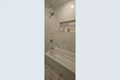 4656 N Leamington Avenue, Chicago, IL 60630 - Photo 17