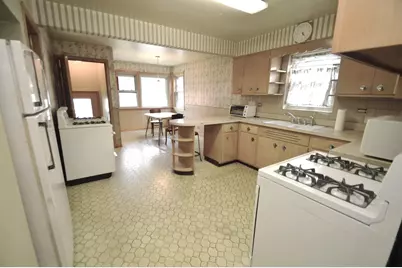 5625 S Kilbourn Avenue, Chicago, IL 60629 - Photo 11