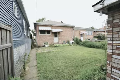 5625 S Kilbourn Avenue, Chicago, IL 60629 - Photo 31