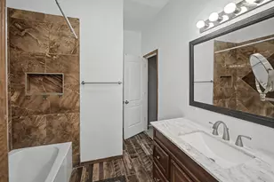 111 7th St, Streator, IL 61364 - Photo 53