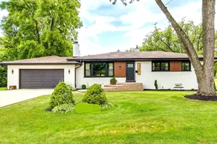 525 Bunning Dr, Downers Grove, IL 60516 - Photo 3