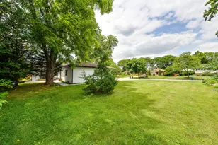 525 Bunning Dr, Downers Grove, IL 60516 - Photo 51