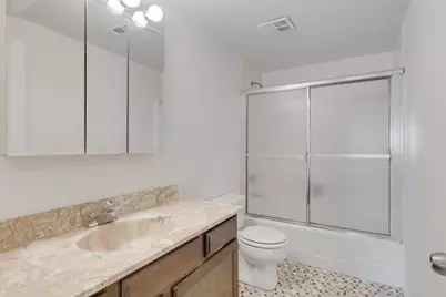 828 Graceland Avenue #502, Des Plaines, IL 60016 - Photo 11
