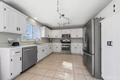 2770 Kingsway Avenue, New Lenox, IL 60451 - Photo 9