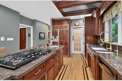 6116 S Brainard Avenue, La Grange Highlands, IL 60525 - Photo 13