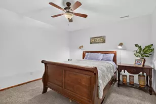 195 Breezy Point Ct, Varna, IL 61375 - Photo 35