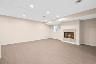 325-327 N Loomis St, Naperville, IL 60540 - Photo 17