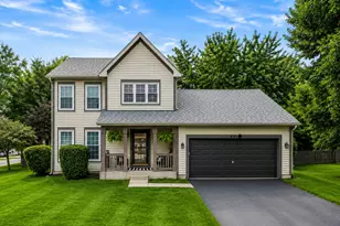 801 Martin Ct, Plano, IL 60545 - Photo 3