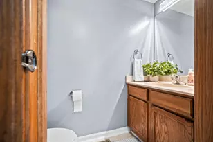 801 Martin Ct, Plano, IL 60545 - Photo 13