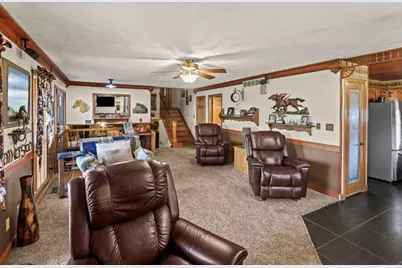 2081 N Broadway Avenue, Salem, IL 62881 - Photo 9