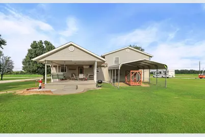 2081 N Broadway Avenue, Salem, IL 62881 - Photo 5