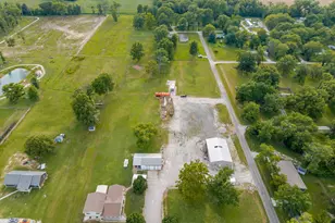 2081 N Broadway Ave, Salem, IL 62881 - Photo 27