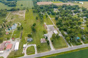 2081 N Broadway Ave, Salem, IL 62881 - Photo 29