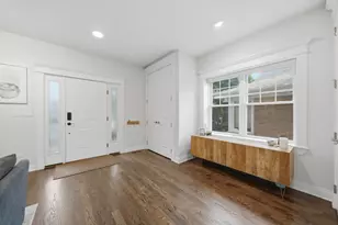 6305 N Kildare Ave, Chicago, IL 60646 - Photo 3