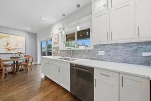 6305 N Kildare Ave, Chicago, IL 60646 - Photo 11