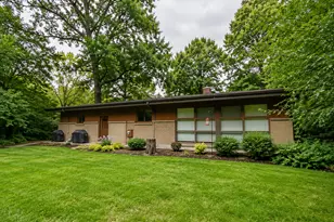 6N300 Oak St, Roselle, IL 60172 - Photo 3