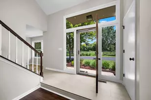 8008 Barrymore Dr, Darien, IL 60561 - Photo 17