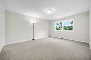 8008 Barrymore Dr, Darien, IL 60561 - Photo 37