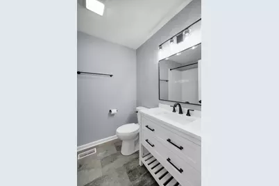 8008 Barrymore Drive, Darien, IL 60561 - Photo 39