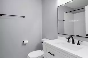 8008 Barrymore Dr, Darien, IL 60561 - Photo 39