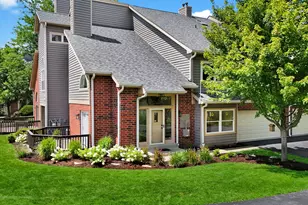 8008 Barrymore Dr, Darien, IL 60561 - Photo 3