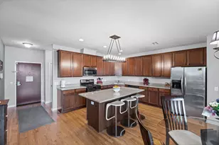 6436 Roosevelt Rd, Oak Park, IL 60304 - Photo 3