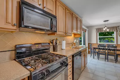 511 Heather Lane, Carol Stream, IL 60188 - Photo 17