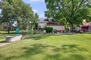 202 E Prospect St, Kewanee, IL 61443 - Photo 15