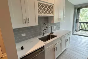 5700 Hillcrest Ln, Lisle, IL 60532 - Photo 9
