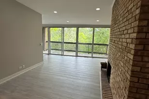 5700 Hillcrest Ln, Lisle, IL 60532 - Photo 3