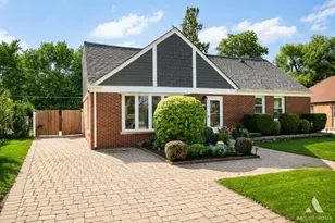 4428 Emerson Ave, Schiller Park, IL 60176 - Photo 1