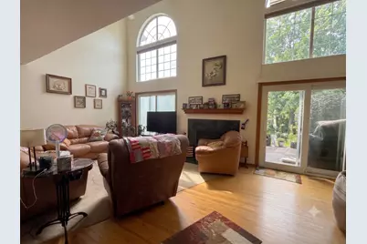 637 Ascot Lane, Streamwood, IL 60107 - Photo 3