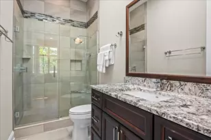 23 Heritage Dr, Highland Park, IL 60035 - Photo 15