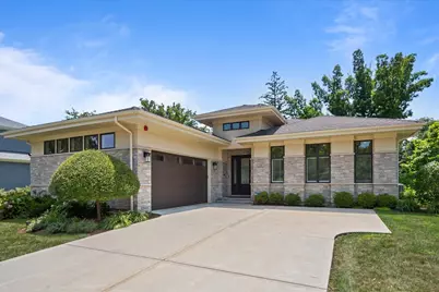 23 Heritage Drive, Highland Park, IL 60035 - Photo 1
