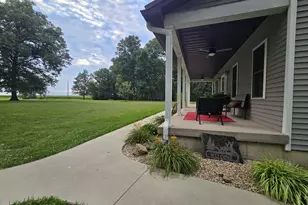 18178 N White Swan Ln, Ritchie, IL 62877 - Photo 9