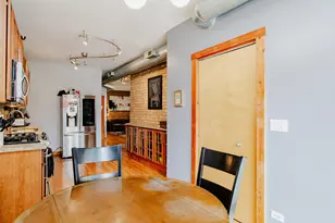 4106 N Mozart St, Chicago, IL 60618 - Photo 9