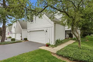 410 Country Ln Ct, Wauconda, IL 60084 - Photo 1