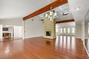 1701 Lynwood Ln, Crest Hill, IL 60403 - Photo 13