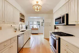 435 Malden Ave, La Grange Park, IL 60526 - Photo 3