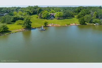 82 Hawley Woods Road, Barrington Hills, IL 60010 - Photo 3