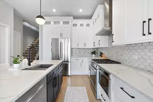 2446 W Augusta Blvd, Chicago, IL 60622 - Photo 7