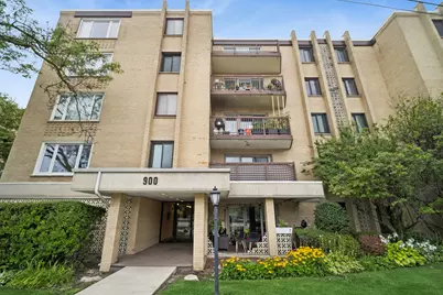900 S River Road #4B, Des Plaines, IL 60016 - Photo 1